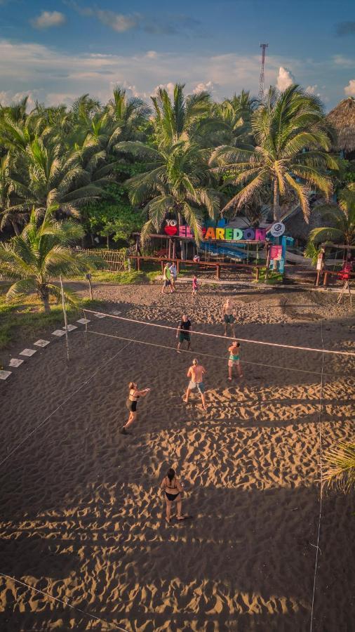 The Driftwood Surfer Beachfront Hostel / Restaurant / Bar, El Paredon El Paredón Buena Vista Exterior foto